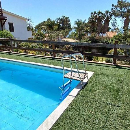 フォンターネ・ビアンケ A Due Passi Dal Mare Con Piscinaヴィラ エクステリア 写真