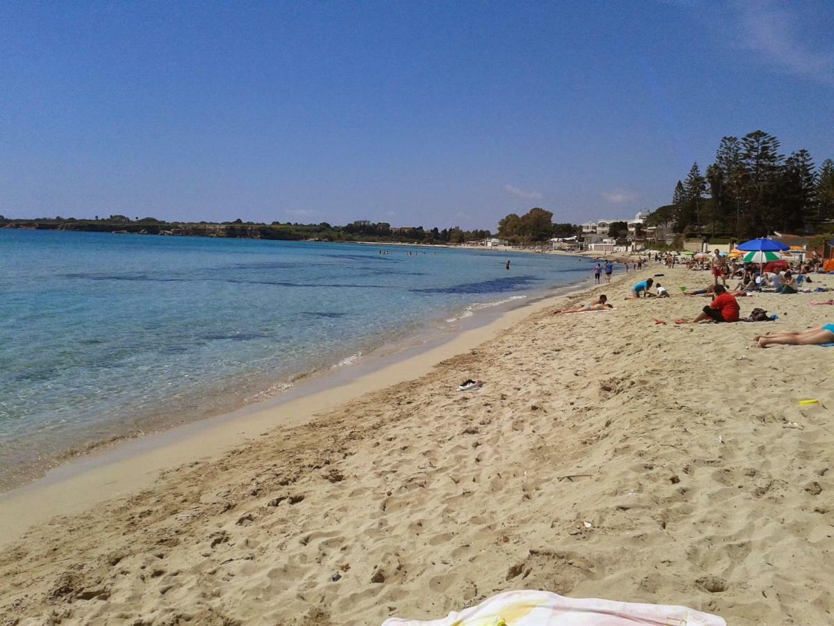 フォンターネ・ビアンケ A Due Passi Dal Mare Con Piscinaヴィラ エクステリア 写真