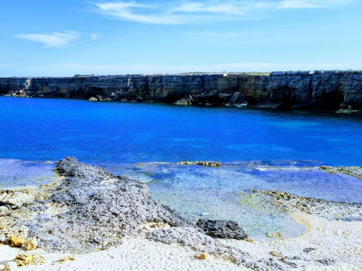 フォンターネ・ビアンケ A Due Passi Dal Mare Con Piscinaヴィラ エクステリア 写真